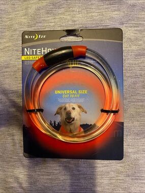 Nite Ize NiteHowl LED Safety Necklace in Red Universal Size NEW